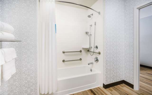 Hampton Inn & Suites West Sacramento
