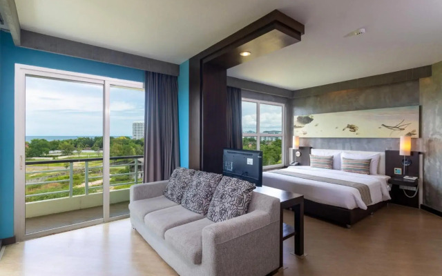 Silathip Huahin Serviced Apartment & Hotel