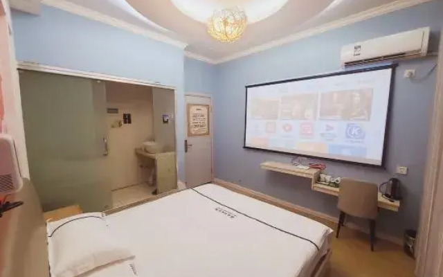 Domain Fashion Hotel (Xinyang Normal University Point)
