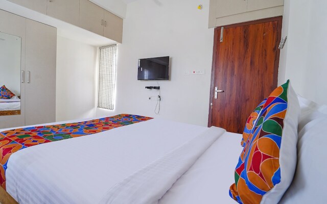 Fabhotel Snow Drop