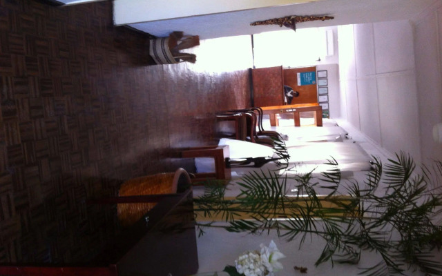 Kuku Royal Lodge