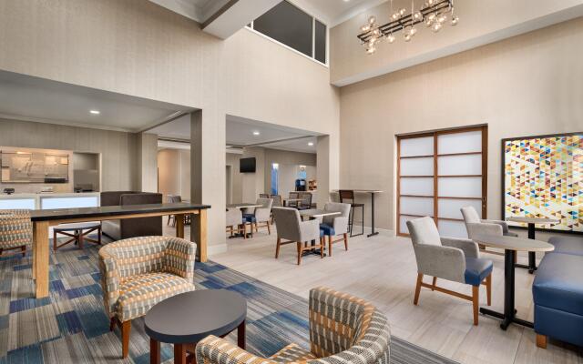 Holiday Inn Express Hotel & Suites Auburn - University Area by IHG