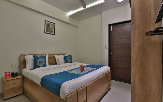 Collection O 12462 Hotel Shiv Inn