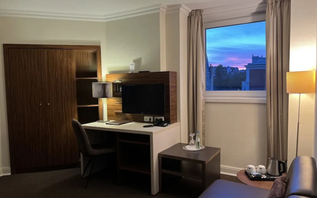 Hotel Excellent
