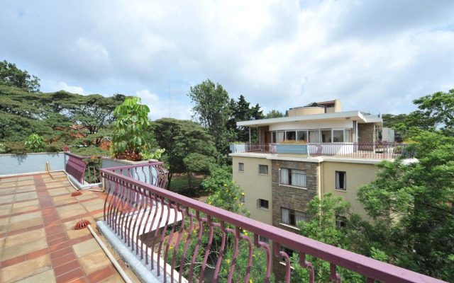 Mimosa Court Apartments