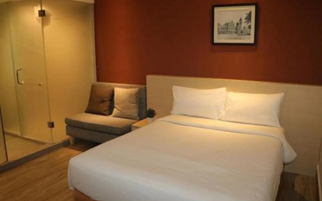 Pacific Express Hotel Central Market