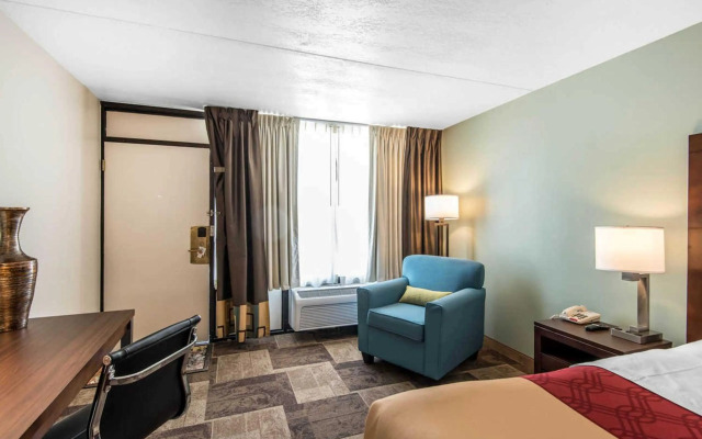 Econo Lodge Oak Grove-Blue Springs