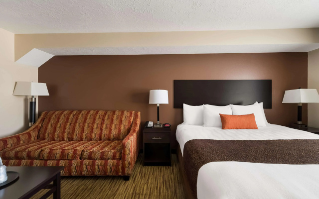 Best Western Plus Landmark Hotel