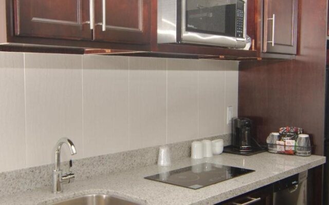 Paradise Inn and Suites - Redwater