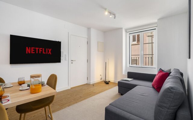 Urban Oasis Premium Location w AC