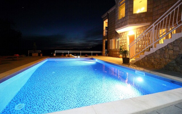 Villa Oasis Cypress