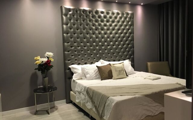 Hotel Paris Luxury Suites