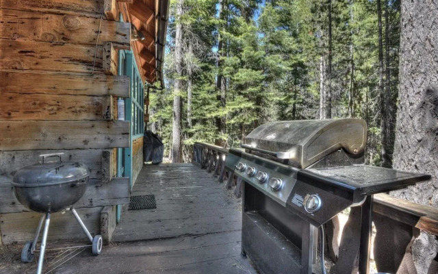 Charming Cascade Chalet