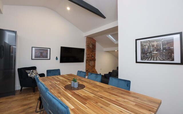 Wood Street Apartments