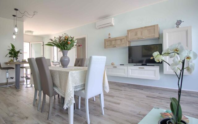 Apt Ristola Deluxe Seaview