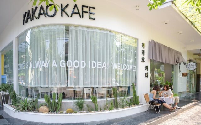 Raon Apartment and Hotel