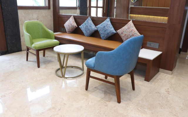 Hotel Golden Nest - Thane