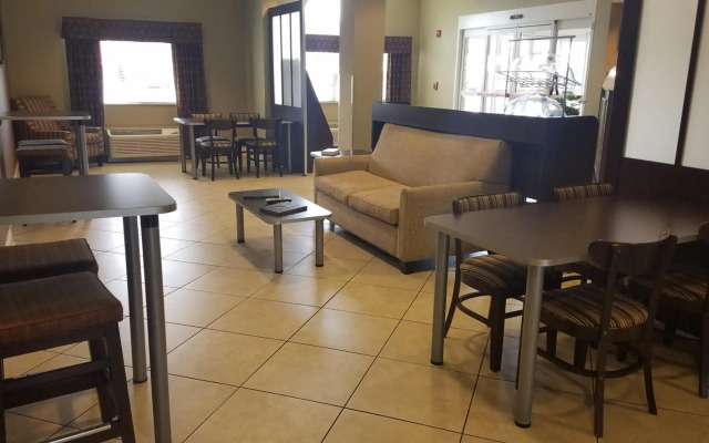 Microtel Inn & Suites by Wyndham Shelbyville