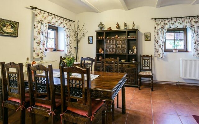 Villa Lypche