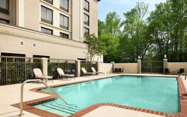 Holiday Inn Express & Suites Alpharetta - Windward Parkway