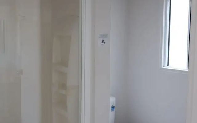 Park Avenue Hotel Motel