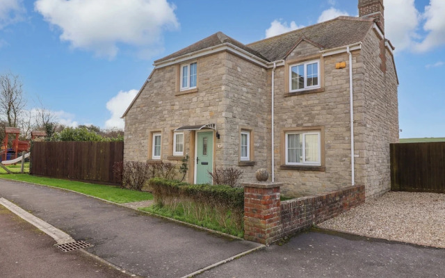 West Bay Holiday Home