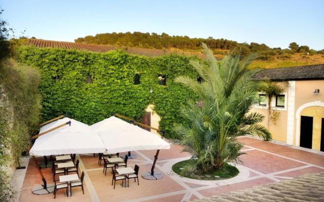 Baglio Caruana Cantina & Relais