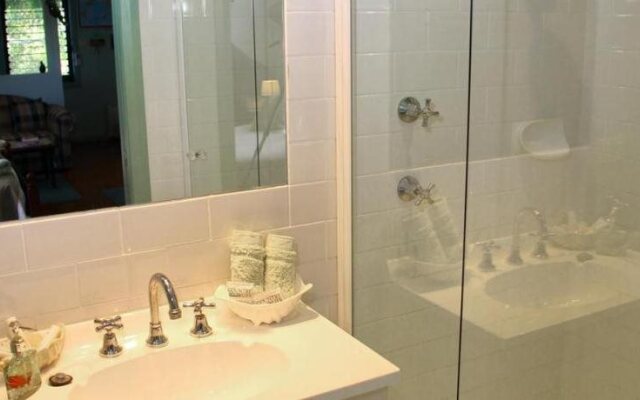 Salamander Bay Bed and Breakfast
