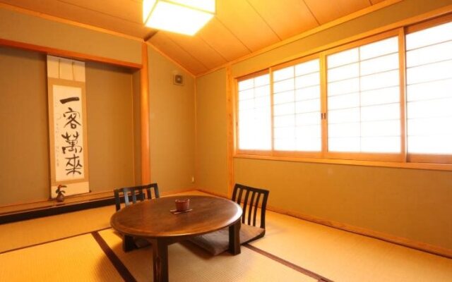 Marucho Ryokan