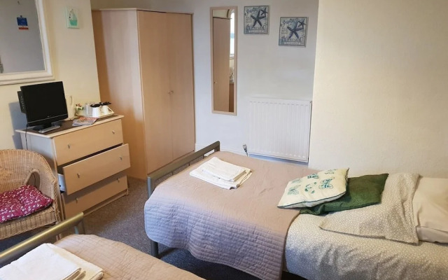Breken Guest House