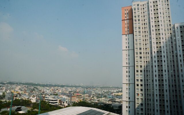 Good and Comfy Studio Room at Green Bay Pluit Apartment