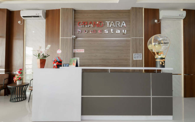 RedDoorz Plus @ Grand Tara Homestay Palembang