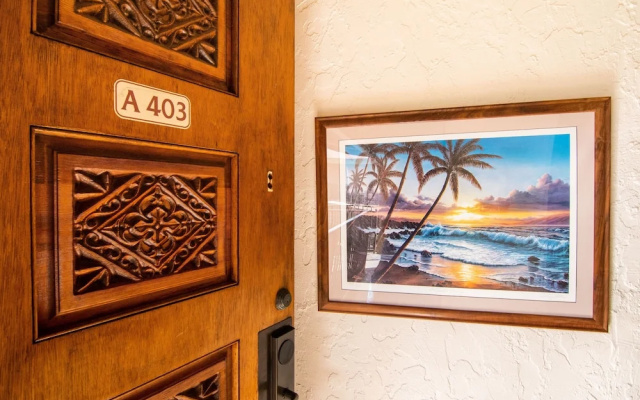Papakea A403 3 Bedroom Condo by RedAwning