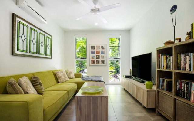 Tenterfield Beachfront Luxury 4 Bedroom Holiday Home