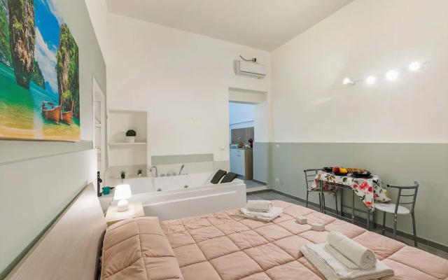 Dimora Savoia With Jacuzzi Bari