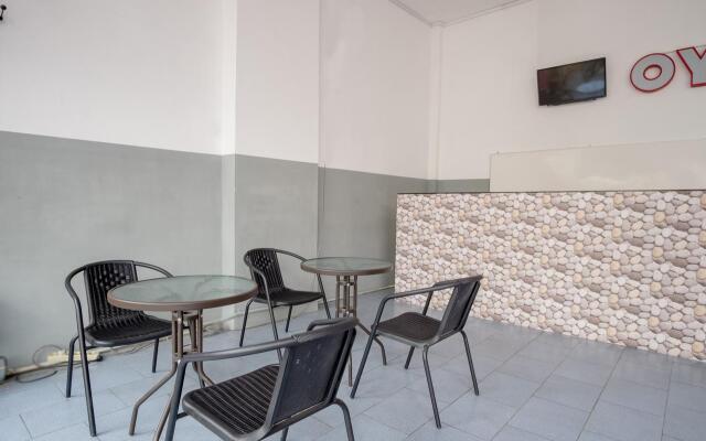 OYO 447 Hutasimo Residence