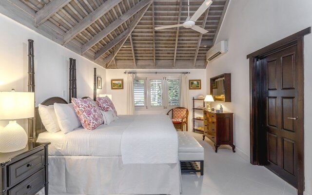 Staffed Round Hill Membership Van/driver 5 Bedroom Villa