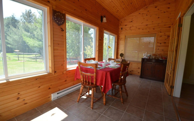 Magnolia North Bed and Breakfast