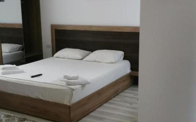 Ipsilanti House