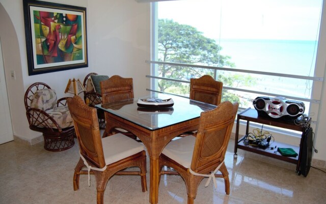 Torres Sol Ocean View Apartment