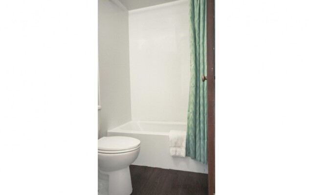 Centralia Motel Near Downtown by OYO