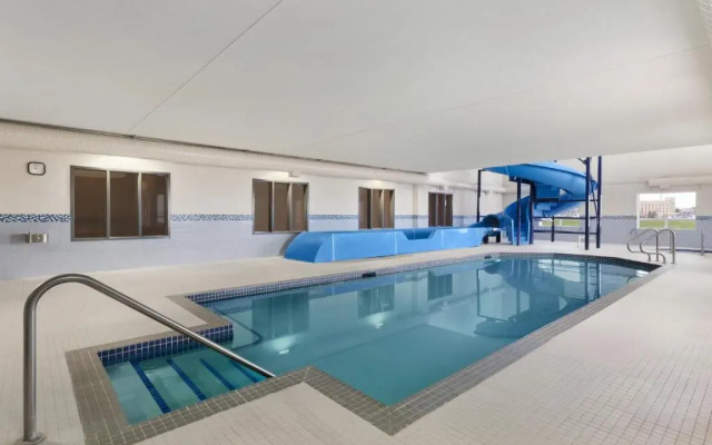 Days Inn & Suites Yorkton