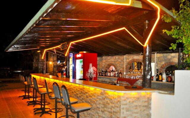Native Hotel