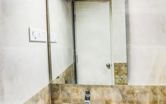 FabHotel Vipra Enclave