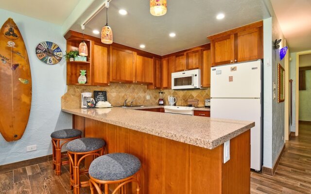 Papakea #g103 2 Bedroom Condo by RedAwning