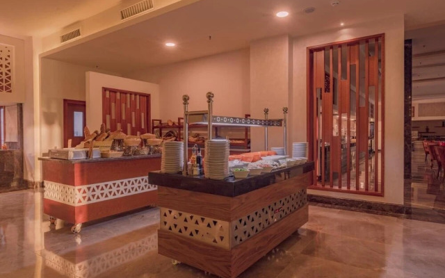 Albatros Aqua Blue Azrak VIP Package