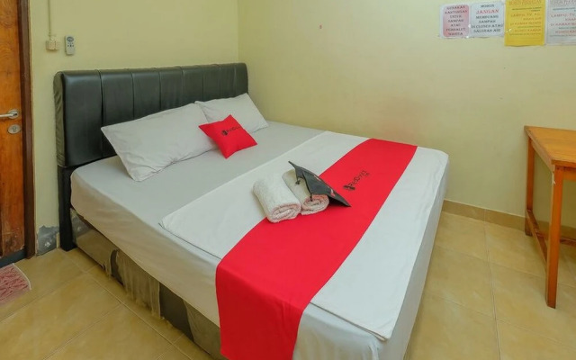 RedDoorz Syariah Near Taman Murjani 2