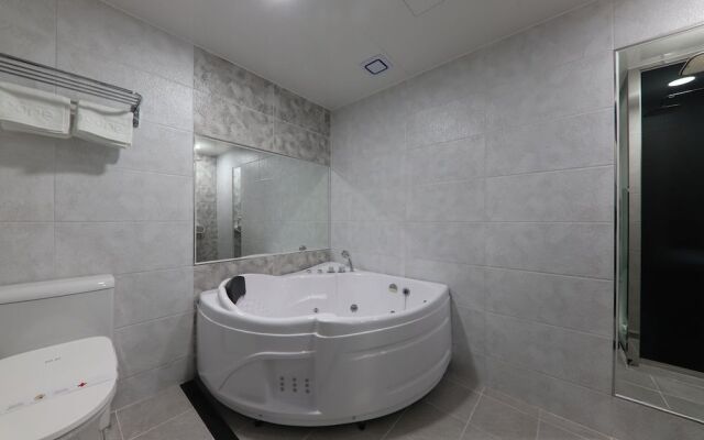 Hotel Encore