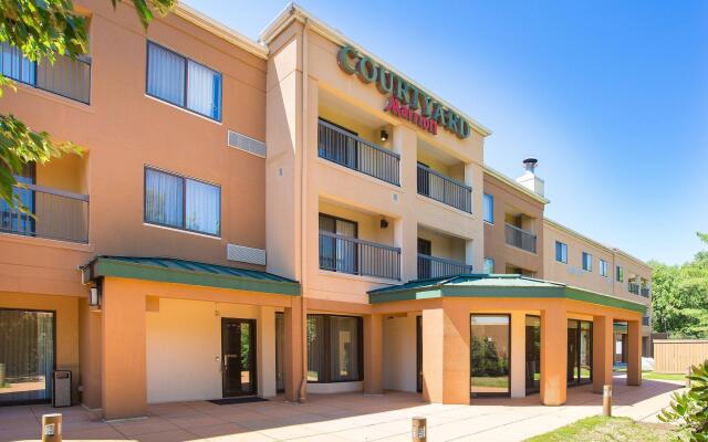 Courtyard by Marriott Boston Westborough