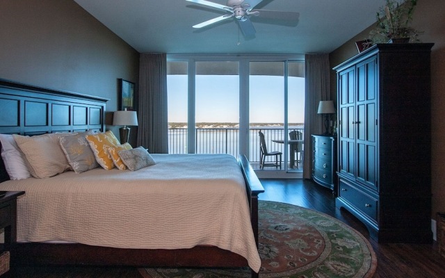 Crd0806 3 Bedroom Condo